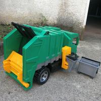 Camion dei rifiuti giocattolo