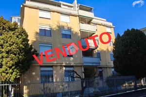 MONOLOCALE A CORMANO