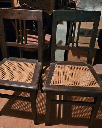 2 sedie  in legno 