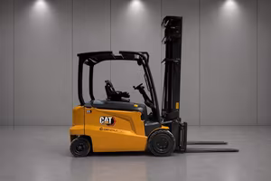 CARRELLO ELEVATORE ELETTRICO USATO CATERPILLAR EP 