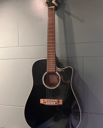 Takamine 12 corde amplificata