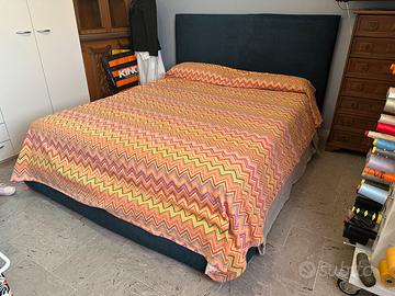 Letto Noctis con cassettone e materasso