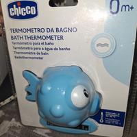 pannolini e termometro bagnetto