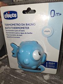 pannolini e termometro bagnetto