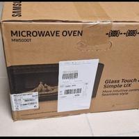 Forno a micronde nuovo