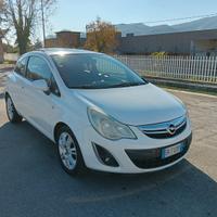 Opel corsa 1.2 gpl *tettuccio*