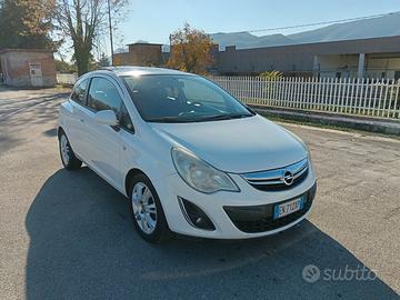 Opel corsa 1.2 gpl *tettuccio*