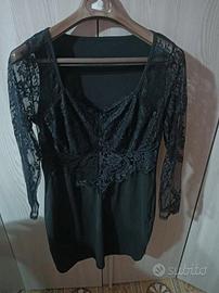 Vestito con maniche in pizzo