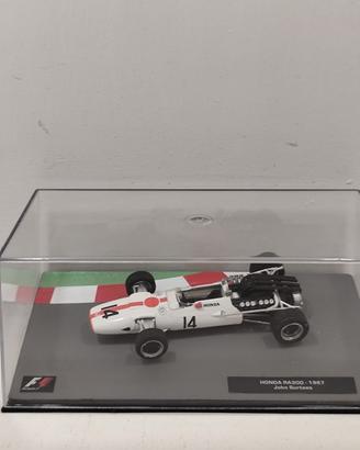Raro Modellino F1 Honda RA300 (1967) John Surtees