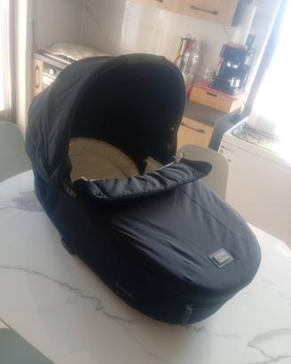 Passeggino, navicella