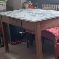 tavolo rustico legno e marmo Carrara
