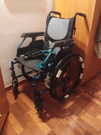 sedie a rotelle leggera pieghevole seduta 46cm 