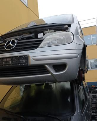 Mercedes Vaneo del 2004 per ricambi