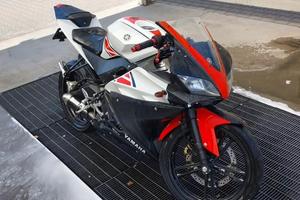 Yamaha yzf-r125