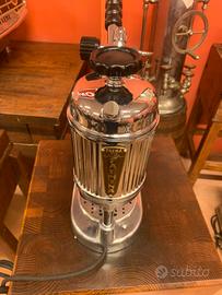 Macchina da caffè Faema Faemina restaurata
