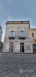 Palazzo storico a Linguaglossa