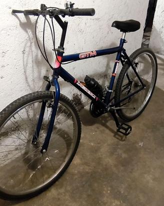 Bicicletta Mountain Bike 26