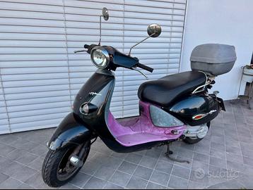 Scooter Aprilia Habana 125 nero