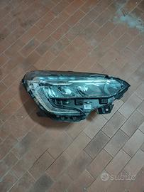 faro dx Renault Clio 2021