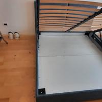 Letto e materasso matrimoniale 