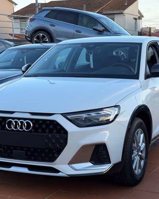 A1 allstreet 30 1.0 tfsi Business 116cv