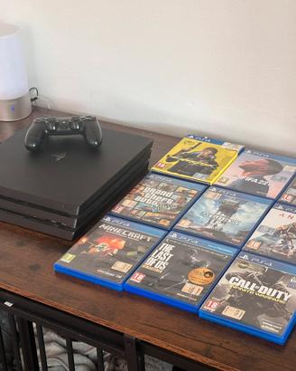 PS4 PRO + MOLTI GIOCHI PLASTATION 4 PRO