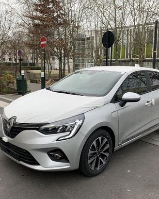 New Renault Clio 2021 in ricambio