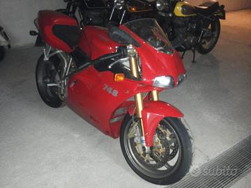 Ducati 748 - 2002