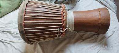 Djembe africano fatto a mano professionale