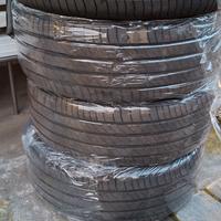 pneumatici 215 55 18