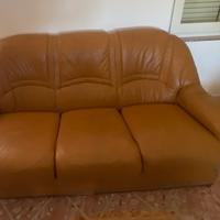 Divano 3 posti +2 poltrone