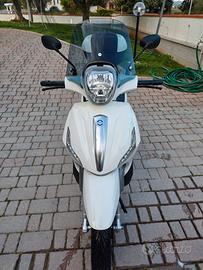 Beverly 350 sport touring