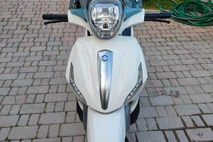 Beverly 350 sport touring