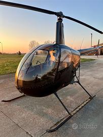 Elicottero Rotorservice tipo R22 ulm