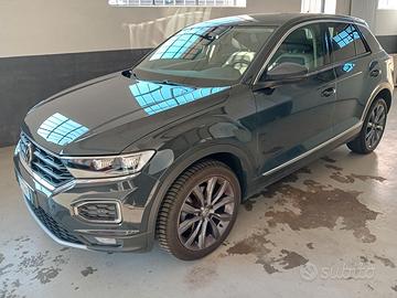 VOLKSWAGEN  T-ROCH