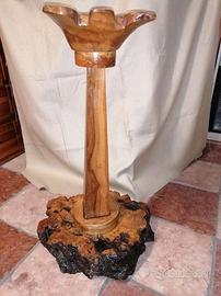 Colonna in legno 02