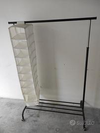 appendiabiti e porta scarpe