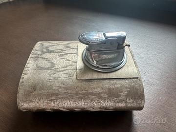 Accendino da tavolo OEC argento lavorato a mano