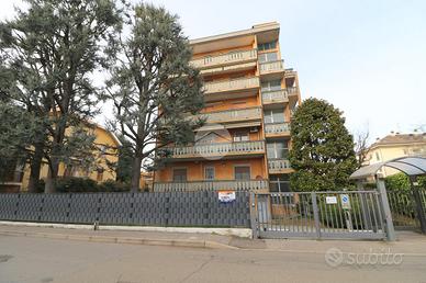 3 LOCALI A RHO