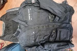 Giacca e pantalone in cordura anti pioggia