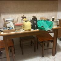 Tavolo allingabile bianco e legno + 4 sedie