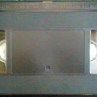 Videocassette con custodia