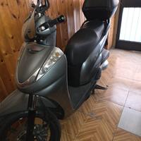 SH 300i sport
