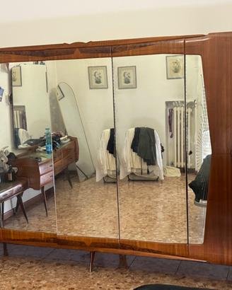 Mobile d’epoca vintage
