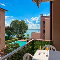 Appartamento sul lago con spiaggia privata