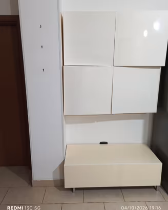 Pensili + cassettone di parete attrezzata