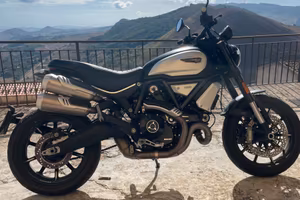 Ducati Scrambler 1100 Pro Dark (04-/23) 8400 km