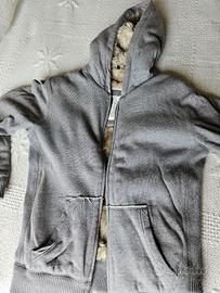 Giubbotto con interno in pelliccia ecologica