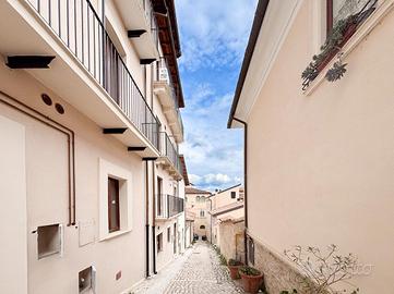 2 LOCALI A L'AQUILA