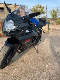 Suzuki gsx-r 750